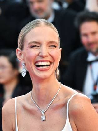 Entertainment Bilder des Tages Cannes, 77th Cannes Film Festival 2024, Seventh evening - Red carpet film Marcello Mio Cannes, 77th Cannes Film Festival 2024, Seventh evening - Red carpet film Marcello Mio - In the photo: Leonie Hanne Cannes France  Copyright: xIPA ABACAx