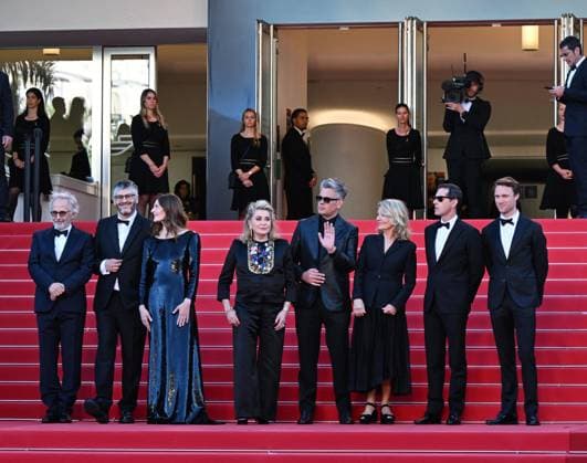 **Cannes, 77th Cannes Film Festival 2024, Ninth evening - red carpet of the film Marcello Mio Cannes, 77th Cannes Film Festival 2024, Eighth evening - red carpet of the film Marcello Mio In the photo: Benjamin Biolay, Catherine Deneuve, Christophe Honorà , Chiara Mastroianni, Fabrice Luchini, Nicole Garcia, Hugh Skinner and Melvil Poupaud Cannes France Copyright: xIPA ABACAx