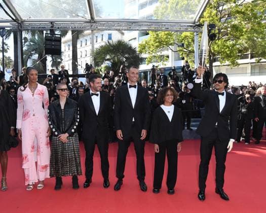 Cannes, France: Cannes, 77th Cannes Film Festival 2024, Red carpet film Marcello mio In the photo: Iliana Rupert, Marie Patouillet, Tony Estanguet, Alexis Hanquinquant, No lia Barbosa, Arnaud Assoumani Cannes France  - ZUMAp169 20240521_zea_p169_1740 Copyright: xAlbertoxTerenghix