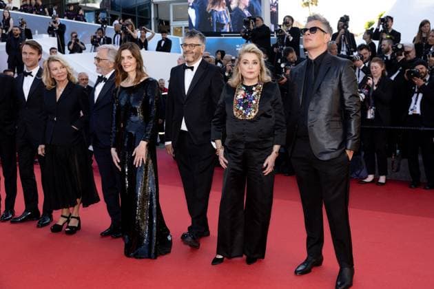 M MontÃ e des marches du film Â Marcello Mio Â lors du 77eme Festival International du Film de Cannes Hugh Skinner, Nicole Garcia, Fabrice Luchini, Chiara Mastroianni, Christophe HonorÃ , Catherine Deneuve, Benjamin Biolay MontÃ e des marches du film Â Marcello Mio Â lors du 77eme Festival International du Film de Cannes, au Palais des Festivals Ã Cannes On may 21th 2024 Jacovides Moreau Bestimage Red carpet of the movie Â Marcello Mio Â during the 77th Cannes International Film Festival at the Palais des Festivals in Cannes, France On may 21th 2024 Cannes France  Copyright: xJACOVIDES-MOREAUx xBESTIMAGExJACOVIDES-MOREAUx xBESTIMAGEx