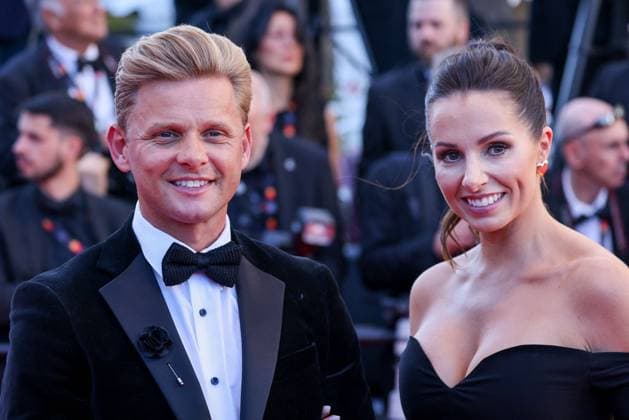 Cannes - Marcello Mio Red Carpet Jeff Brazier and Kate Dwyer attend the Marcello Mio Red Carpet at the 77th annual Cannes Film Festival at Palais des Festivals on May 21, 2024 in Cannes, France. Photo by ShootPix ABACAPRESS.COM. Cannes France  Copyright: xShootPix ABACAx