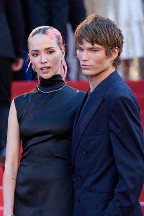 M MontÃ e des marches du film Â Marcello Mio Â lors du 77eme Festival International du Film de Cannes Allegra Ream, Jordan Barrett MontÃ e des marches du film Â Marcello Mio Â lors du 77eme Festival International du Film de Cannes, au Palais des Festivals Ã Cannes On may 21th 2024 Jacovides Moreau Bestimage Red carpet of the movie Â Marcello Mio Â during the 77th Cannes International Film Festival at the Palais des Festivals in Cannes, France On may 21th 2024 Cannes France  Copyright: xJACOVIDES-MOREAUx xBESTIMAGExJACOVIDES-MOREAUx xBESTIMAGEx