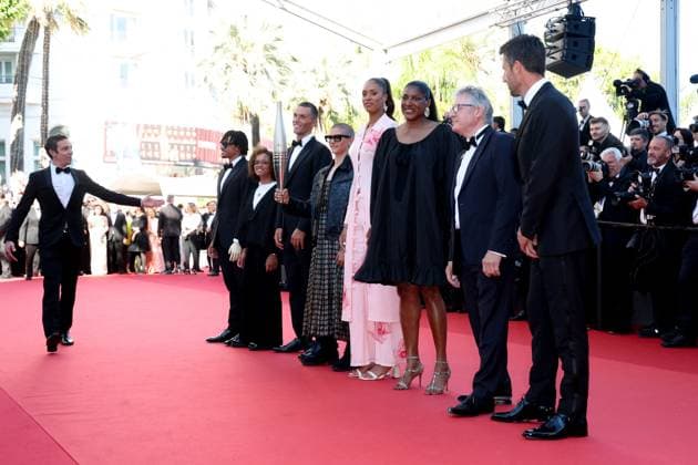 J MontÃ e des marches du film Â Marcello Mio Â lors du 77eme Festival International du Film de Cannes Arnaud Assoumani, NÃ lia Barbosa, Alexis Hanquinquant, Marie Patouillet et la flamme Olympique, Iliana Rupert, Marie JosÃ e Perec, Thierry Rey, Tony Estanguet MontÃ e des marches of the movie Â Marcello Mio Â during the 77th Cannes International Film Festival at the Palais des Festivals in Cannes On may 21th 2024 Jacovides Moreau Bestimage Red carpet of the movie Â Marcello Mio Â during the 77th Cannes International Film Festival at the Palais des Festivals in Cannes, France On may 21th 2024 Cannes France  Copyright: xJACOVIDES-MOREAUx xBESTIMAGExJACOVIDES-MOREAUx xBESTIMAGEx