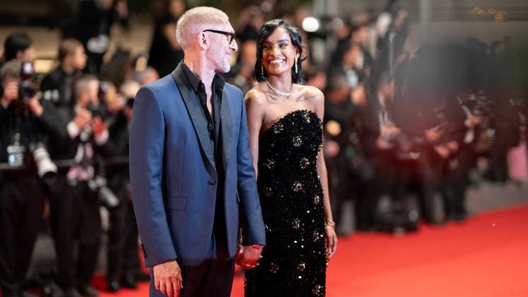 77eme Festival International du Film de Cannes Montee des marches du film Parthenope 77th International Cannes Film Festival Red carpet of Parthenope movie 305317 2024 05 21 Cannes France Cassel, Vincent Baptista, Narah  Copyright: xEstellexCarlierx xStarfacex STAR_305317_007