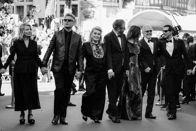 77eme Festival International du Film de Cannes Montee des marches du film Marcelo Mio 77th International Cannes Film Festival Red carpet of Marcello Mio movie 305316 2024 05 21 Alpes Maritimes Cannes France Deneuve, Catherine Biolay, Benjamin HonorÃ , Christophe Mastroianni, Chiara Garcia, Nicole  Copyright: xTerencexBaelenx STAR_305316_012