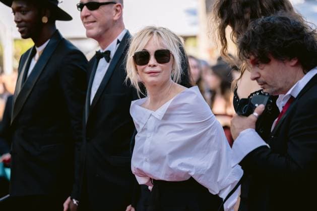 77eme Festival International du Film de Cannes Montee des marches du film Marcelo Mio 77th International Cannes Film Festival Red carpet of Marcello Mio movie 305316 2024 05 21 Alpes Maritimes Cannes France Beart, Emmanuelle  Copyright: xTerencexBaelenx STAR_305316_139