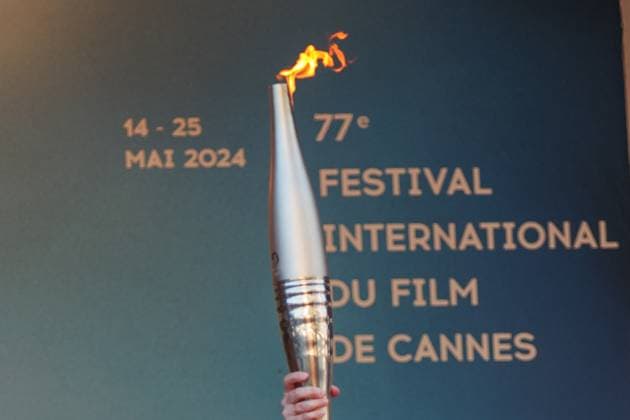 Festival de Cannes Premiere Marcello Mio Olympic Torch at the premiere of Marcello Mio during the 77th Cannes International Film Festival at the Palais de Festival in Cannes on 21 05 2024 Copyright: xEventpressxKochanx