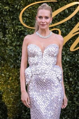 B Photocall of the Chopard Once Upon A Time evening at the Eden Roc during the 77th Cannes International Film Festival Poppy Delevingne Photocall of the Chopard Once Upon A Time evening at the Eden Roc during the 77th Cannes International Film Festival On May 21, 2024 Olivier Borde Bestimage Photocall of the Chopard Once Upon A Time evening at the 77th annual Cannes Film Festival at Hotel du Cap Eden Roc in Cap dAntibes On May 21, 2024 Cap dAntibes France  Copyright: xOLIVIERxBORDEx xBESTIMAGExOLIVIERxBORDEx xBESTIMAGEx