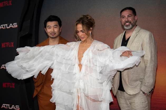 May 21, 2024, Mexico City, Mexico City, Mexico: Actors Simu Liu,Jennifer Lopez and canadian filmmaker, Brad Peyton...The actress, Jennifer LoÂ³pez, drove her fans crazy during her visit to the Mexican capital to promote her film ATLAS..Wearing a spectacular white dress, Jennifer LoÂ³pez was applauded by her Mexican fans Mexico City Mexico - ZUMAn296 20240521_zip_n296_008 Copyright: xJorgexNunezx