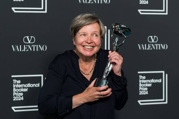 International Booker Prize 2024 Award Ceremony In London LONDON, UNITED KINGDOM - MAY 21, 2024: Winner of the International Booker Prize 2024 author Jenny Erpenbeck poses with the trophy during the award ceremony at Tate Modern in London, United Kingdom on May 21, 2024. The International Booker Prize is awarded annually for the finest single work of fiction from around the world which has been translated into English and published in the UK and Ireland. London Greater London United Kingdom  Copyright: xWIktorxSzymanowiczx originalFilename: szymanowicz-internat240521_npDPR.jpg