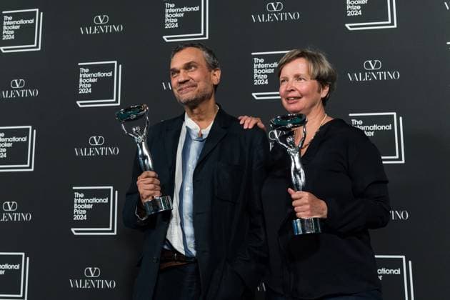 International Booker Prize 2024 Award Ceremony In London LONDON, UNITED KINGDOM - MAY 21, 2024: Winners of the International Booker Prize 2024 author Jenny Erpenbeck (R) and translator Michael Hofmann pose with the trophies during the award ceremony at Tate Modern in London, United Kingdom on May 21, 2024. The International Booker Prize is awarded annually for the finest single work of fiction from around the world which has been translated into English and published in the UK and Ireland. London Greater London United Kingdom  Copyright: xWIktorxSzymanowiczx originalFilename: szymanowicz-internat240521_npozw.jpg