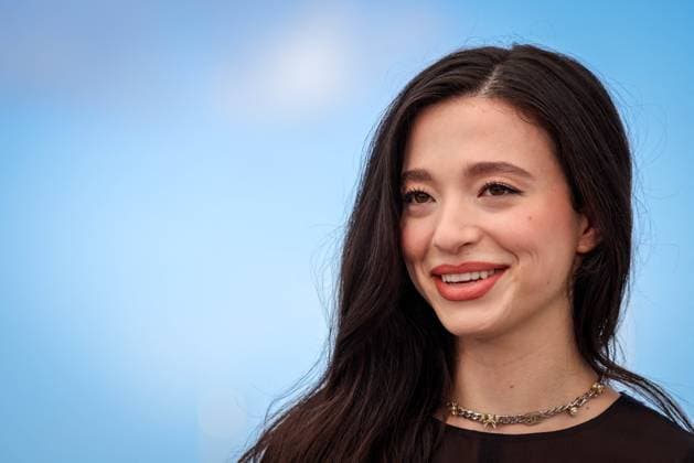 Cannes - Anora Photocall Mikey Madison attends the Anora Photocall at the 77th annual Cannes Film Festival at Palais des Festivals on May 22, 2024 in Cannes, France Photo by Shootpix ABACAPRESS.COM Cannes France  Copyright: xShootpix ABACAx