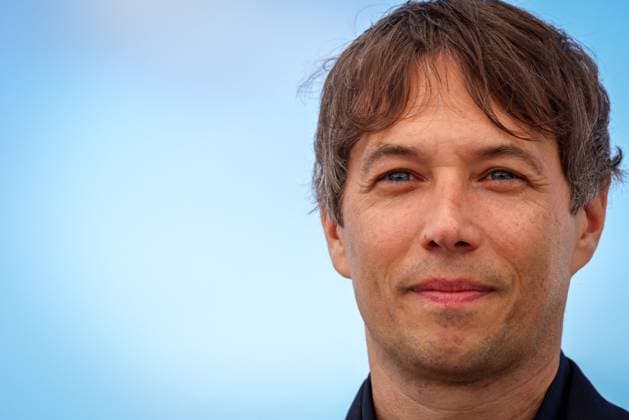 Cannes - Anora Photocall Sean Baker attend the Anora Photocall at the 77th annual Cannes Film Festival at Palais des Festivals on May 22, 2024 in Cannes, France Photo by Shootpix ABACAPRESS.COM Cannes France  Copyright: xShootpix ABACAx