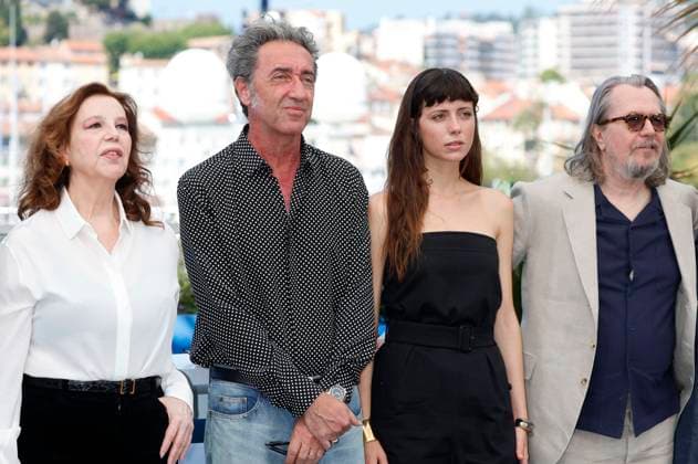 Stefania Sandrelli, Paolo Sorrentino, Celeste Dalla Porta and Gary Oldman at the photocall for the feature film Parthenope at the Festival de Cannes 2024 77 Cannes International Film Festival at the Palais des Festivals Cannes, 22 05 2024 Foto:xD.xBedrosianx xFuturexImagex parthenope_4502