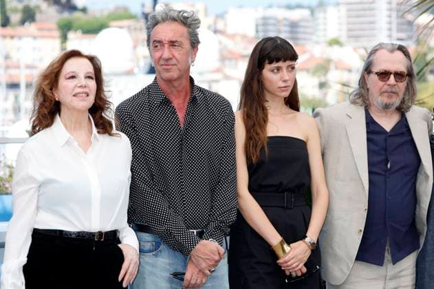 Stefania Sandrelli, Paolo Sorrentino, Celeste Dalla Porta and Gary Oldman at the photocall for the feature film Parthenope at the Festival de Cannes 2024 77 Cannes International Film Festival at the Palais des Festivals Cannes, 22 05 2024 Foto:xD.xBedrosianx xFuturexImagex parthenope_4504