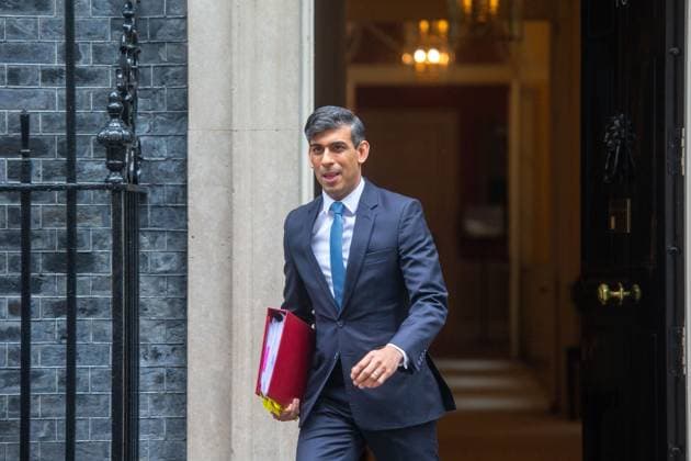 May 22, 2024, London, England, United Kingdom: UK Prime Minister RISHI SUNAK leaves 10 Downing Street ahead of PMQs. London United Kingdom - ZUMAs262 20240522_zip_s262_026 Copyright: xTayfunxSalcix