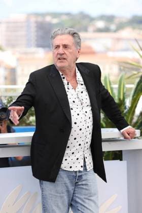 CANNES, FRANCE MAY 22 G D Daniel AUTEUIL, director, actor, during the photocall of the film Le Fil in Special Edition at the 77th Cannes Film Festival at the Palais des Festivals on May 22, 2024 in Cannes, France CINEMA 77eme Festival de Cannes Photocall 22 05 2024 ValentinaClaret Panoramic 