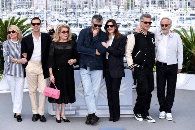Cannes, 77th Cannes Film Festival 2024 Photocall film Marcello Mio In the photo: Christophe HonorÃ , Melvil Poupaud, Chiara Mastroianni, Catherine Deneuve, Benjamin Biolay, Nicole Garcia, Fabrice Luchini  Copyright: xAlbertoxTerenghix xipa-agency.nex xPoolxPhotoxEventsx03x IPA_Agency_IPA46398273