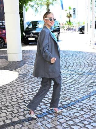 Cannes, France: Cannes, 77th Cannes Film Festival 2024, day 9 - arrivals at the Martinez hotel In the photo: Maria bakalova Cannes France  - ZUMAp169 20240522_zea_p169_300 Copyright: xSimonexComix