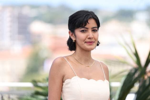 CANNES, FRANCE MAY 22 G D Rakhee THAKRAR during the photocall of the film September Says competing in Un Certain Regard at the 77th Cannes Film Festival at the Palais des Festivals on May 22, 2024 in Cannes, France CINEMA 77eme Festival de Cannes Photocall 22 05 2024 ValentinaClaret Panoramic 