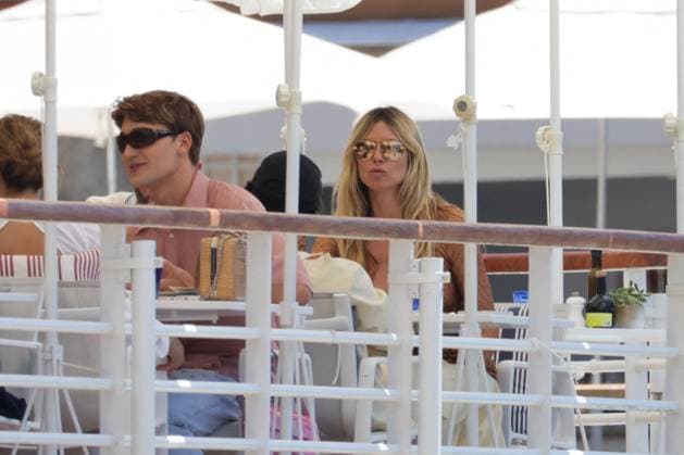 Entertainment Bilder des Tages Heidi Klum At Eden Roc - Antibes Heidi Klum at the Eden Roc hotel in Antibes, France on May 22, 2024, during the 77th annual Cannes film festival. Photo by ABACAPRESS.COM Antibes France  Copyright: xABACAx