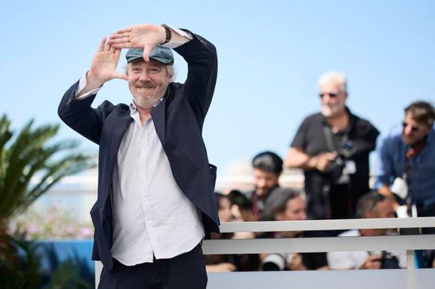Entertainment Bilder des Tages Photocall du film Spectateurs lors du 77eme Festival International du Film de Cannes Arnaud Desplechin au photocall du film Spectateurs lors du 77eme Festival International du Film de Cannes, au Palais des Festivals, Ã Cannes, France, le 22 mai 2024 Jacovides Moreau Bestimage Spectateurs Photocall at the 77th annual Cannes Film Festival at Palais des Festivals on May 22, 2024 in Cannes, France Cannes France  Copyright: xJACOVIDES-MOREAUx xBESTIMAGExJACOVIDES-MOREAUx xBESTIMAGEx