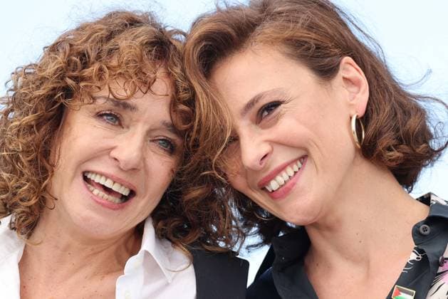 Cannes - Rendez-Vous With Valeria Golino Photocall Valeria Golino and Jasmine Trinca attend the Rendez-Vous With Valeria Golino Photocall at the 77th annual Cannes Film Festival at Palais des Festivals on May 22, 2024 in Cannes, France. Photo by Shootpix ABACAPRESS.COM Cannes France  Copyright: xShootpix ABACAx