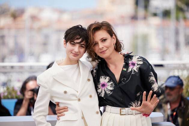Photocall of the movie Larte della Gioia Lart de la joie , Seance Speciale at the 77th Cannes International Film Festival Tecla Insolia and Jasmine Trinca Photocall of the movie Larte della Gioia Lart de la joie , Seance Speciale lors du 77eme Festival International du Film de Cannes 14 25 mai 2024 , le 22 mai 2024 Moreau Jacovides Bestimage Photocall of the movie Larte della Gioia The Art of Joy , Special Screening during the 77th Cannes International Film Festival May 14 25, 2024 , May 22, 2024 Cannes France  Copyright: xJACOVIDES-MOREAUx xBESTIMAGExJACOVIDES-MOREAUx xBESTIMAGEx