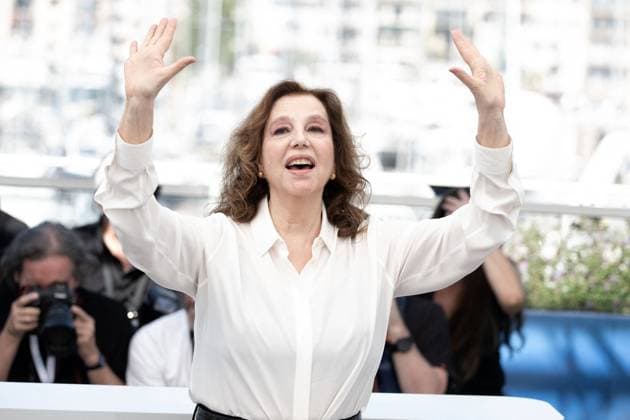 Annual Cannes Film Festival - Parthenope Photocall - Cannes DN Stefania Sandrelli attends the Parthenope attends the Marcello Mio Photocall at the 77th annual Cannes Film Festival at Palais des Festivals on May 22, 2024 in Cannes, France. Photo by David Niviere ABACAPRESS.COM CANNES France  Copyright: xNivierexDavid ABACAPRESS.COMx