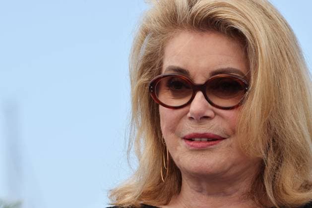 Cannes - Marcello Mio Photocall Catherine Deneuve attends the Rendez-Vous With Valeria Golino Photocall at the 77th annual Cannes Film Festival at Palais des Festivals on May 22, 2024 in Cannes, France . Photo by Shootpix ABACAPRESS.COM Cannes France  Copyright: xShootpix ABACAx