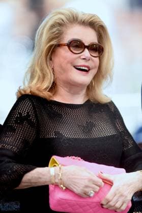Cannes - Marcello Mio Photocall Catherine Deneuve attends the Marcello Mio Photocall at the 77th annual Cannes Film Festival at Palais des Festivals on May 22, 2024 in Cannes, France. Photo by Franck Castel ABACAPRESS.COM Cannes France  Copyright: xCastelxFranck ABACAx