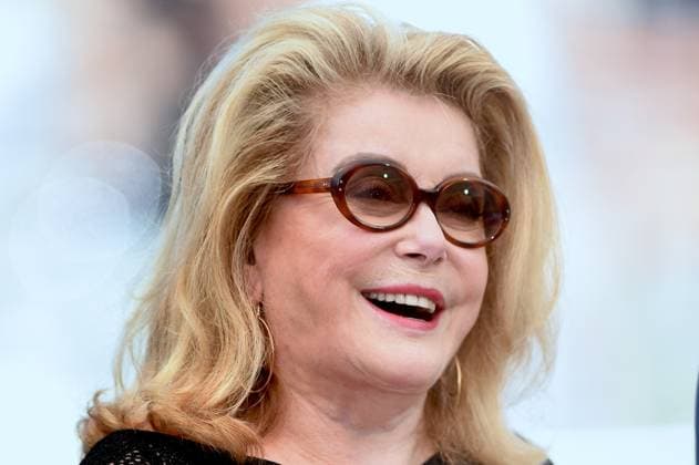 Cannes - Marcello Mio Photocall Catherine Deneuve attends the Marcello Mio Photocall at the 77th annual Cannes Film Festival at Palais des Festivals on May 22, 2024 in Cannes, France. Photo by Franck Castel ABACAPRESS.COM Cannes France  Copyright: xCastelxFranck ABACAx
