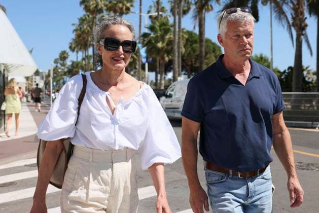 Cannes - Andy MacDowell Walks The Croisette Andy MacDowell is spotted at Martinez Hotel during 77th Cannes Film Festival in Cannes, France on May 22, 2024. Photo by Marco Piovanotto ABACAPRESS.COM Cannes France  Copyright: xPiovanottoxMarco ABACAx