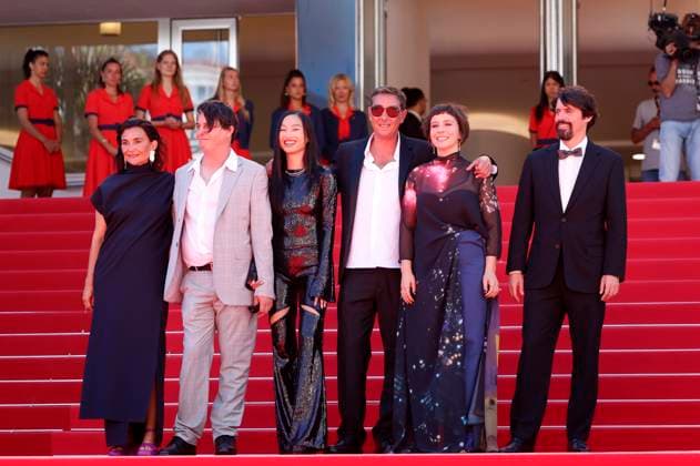 Filipa Reis, guest, Lang Khe Tran, Crista Alfaiate, Miguel Gomes and Goncalo Waddington at the premiere of the feature film Grand Tour at the Festival de Cannes 2024 77 Cannes International Film Festival at the Palais des Festivals Cannes, 22 05 2024 Foto:xD.xBedrosianx xFuturexImagex grand_tour_4528