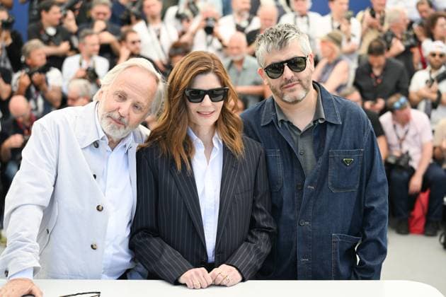 77eme Festival International du Film de Cannes Photocall du film Marcello Mio 77th International Cannes Film Festival Photocall du film Marcello Mio 305356 2024 05 22 Cannes France  Copyright: xSergexArnalx xStarfacex STAR_305356_009