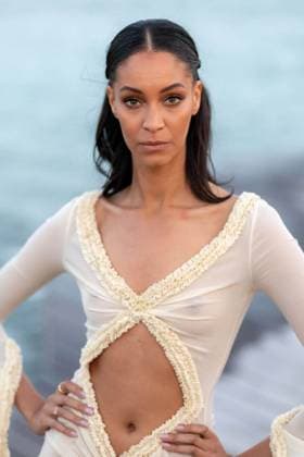 Cannes - Chantal Monaghan Portrait Portrait and personal shoot of Chantal Monaghan during the 77th annual Cannes Film Festival at the restaurant Ecrin plage on May 21, 2024 in Cannes, France. Photo by Cyril Chateau ABACAPRESS.COM Cannes France  Copyright: xChateauxCyril ABACAx
