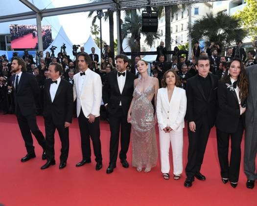 Cannes, France: Cannes, 77th Cannes Film Festival 2024, Red carpet film The Count of Monte Cristo In the photo: Laurent Lafitte, Anao¯s Demoustier, Pierfrancesco Favino, Vassili Schneider, Marie Narbonne, Ado¨le Simphal, Patrick Mille, Dimitri Rassam Cannes France - ZUMAp169 20240522_zea_p169_858 Copyright: xAlbertoxTerenghix