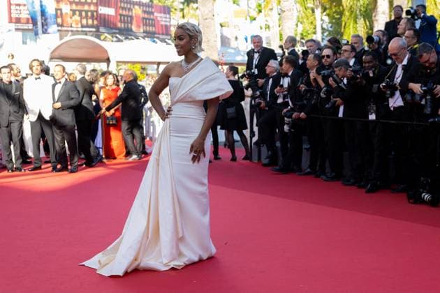 B MontÃ e des marches du film Â Le comte de Monte Cristo Â lors du 77eme Festival International du Film de Cannes Kelly Rowland MontÃ e des marches du film Â Le comte de Monte Cristo Â lors du 77eme Festival International du Film de Cannes, au Palais des Festivals Ã Cannes Le 22 mai 2024 Olivier Borde Bestimage Red carpet of the movie Â Le comte de Monte Cristo Â during the 77th Cannes International Film Festival at the Palais des Festivals in Cannes, France On may 22th 2024 Cannes France  Copyright: xOLIVIERxBORDEx xBESTIMAGExOLIVIERxBORDEx xBESTIMAGEx