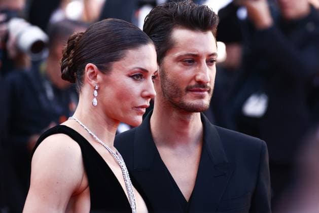 May 22, 2024, Cannes, France: Natasha Andrews and Pierre Niney attend the Le Comte De Monte-Cristo Red Carpet at the 77th annual Cannes Film Festival at Palais des Festivals on May 22, 2024 in Cannes, France. Cannes France - ZUMAz156 20240522_zip_z156_027 Copyright: xBeataxZawrzelx