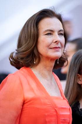 B MontÃ e des marches du film Â Le comte de Monte Cristo Â lors du 77eme Festival International du Film de Cannes Carole Bouquet MontÃ e des marches du film Â Le comte de Monte Cristo Â lors du 77eme Festival International du Film de Cannes, au Palais des Festivals Ã Cannes Le 22 mai 2024 Olivier Borde Bestimage Red carpet of the movie Â Le comte de Monte Cristo Â during the 77th Cannes International Film Festival at the Palais des Festivals in Cannes, France On may 22th 2024 Cannes France  Copyright: xOLIVIERxBORDEx xBESTIMAGExOLIVIERxBORDEx xBESTIMAGEx