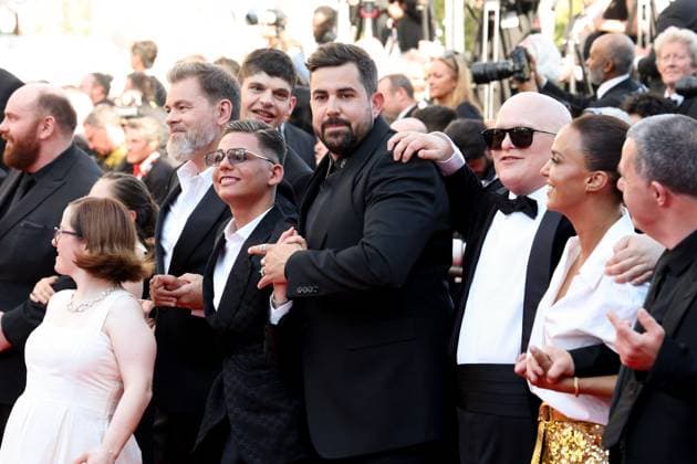 J MontÃ e des marches du film Â Le comte de Monte Cristo Â lors du 77eme Festival International du Film de Cannes Clovis Cornillac, Artus, Alice Belaidi et lÃ quipe du film Un p tit truc en plus MontÃ e des marches du film Â Le comte de Monte Cristo Â lors du 77eme Festival International du Film de Cannes, au Palais des Festivals Ã Cannes Le 22 mai 2024 Jacovides Moreau Bestimage Red carpet of the movie Â Le comte de Monte Cristo Â during the 77th Cannes International Film Festival at the Palais des Festivals in Cannes, France On may 22th 2024 Cannes France  Copyright: xJACOVIDES-MOREAUx xBESTIMAGExJACOVIDES-MOREAUx xBESTIMAGEx