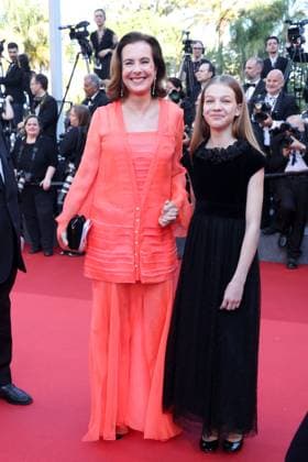 J MontÃ e des marches du film Â Le comte de Monte Cristo Â lors du 77eme Festival International du Film de Cannes Carole Bouquet and her granddaughter Darya Rassam MontÃ e des marches du film Â Le comte de Monte Cristo Â lors du 77eme Festival International du Film de Cannes, au Palais des Festivals Ã Cannes Le 22 mai 2024 Jacovides Moreau Bestimage Red carpet of the movie Â Le comte de Monte Cristo Â during the 77th Cannes International Film Festival at the Palais des Festivals in Cannes, France On may 22th 2024 Cannes France  Copyright: xJACOVIDES-MOREAUx xBESTIMAGExJACOVIDES-MOREAUx xBESTIMAGEx