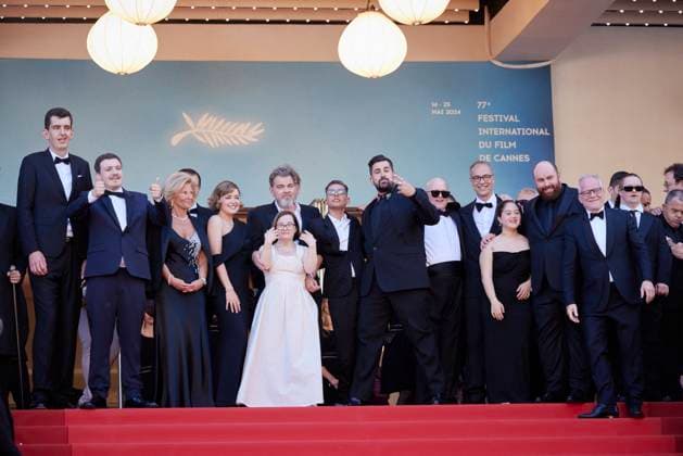M MontÃ e des marches du film Â Le comte de Monte Cristo Â lors du 77eme Festival International du Film de Cannes Iris Knobloch, Clovis Cornillac, Artus, Marc Riso et lÃ quipe du film Un p tit truc en plus , Thierry FrÃ maux MontÃ e des marches du film Â Le comte de Monte Cristo Â lors du 77eme Festival International du Film de Cannes, au Palais des Festivals Ã Cannes Le 22 mai 2024 Jacovides Moreau Bestimage Red carpet of the movie Â Le comte de Monte Cristo Â during the 77th Cannes International Film Festival at the Palais des Festivals in Cannes, France On may 22th 2024 Cannes France  Copyright: xJACOVIDES-MOREAUx xBESTIMAGExJACOVIDES-MOREAUx xBESTIMAGEx
