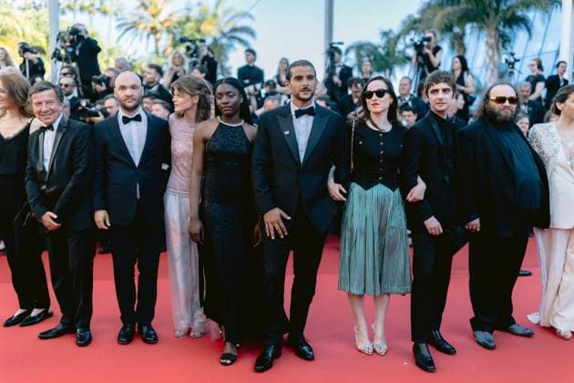 77eme Festival International du Film de Cannes Montee des marches du film Le Comte de Monte Cristo 77th International Cannes Film Festival Red carpet of Le Comte de Monte Cristo movie 305370 2024 05 22 Alpes Maritimes Cannes France Brunnquell, CÃ leste Durand, Jean Baptiste  Copyright: xTerencexBaelenx STAR_305370_061