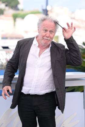 CANNES, FRANCE MAY 23 G D Nicolas PHILIBERT, Jury President and cinematographer, during the Oeil d Or Jury photocall at the 77th Cannes Film Festival at the Palais des Festivals on May 23, 2024 in Cannes, France CINEMA 77th Cannes Film Festival Photocall 23 05 2024 ValentinaClaret Panoramic 