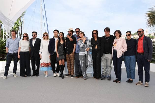Cannes - Grand Tour Photocall Thomas Ordonneau, Viola Fugen, Gregorio Paonessa, Marta Donzelli, Producer Meng Xie, Lang Khê Tran, Goncalo Waddington, Miguel Gomes, Crista Alfaiate, Filipa Reis, Claudio da Silva, Maureen Fazendeiro, Mariana Ricardo and Telmo Churro attend the Grand Tour Photocall at the 77th annual Cannes Film Festival at Palais des Festivals on May 23, 2024 in Cannes, France. Photo by Shootpix ABACAPRESS.COM Cannes France Copyright: xShootpix ABACAx