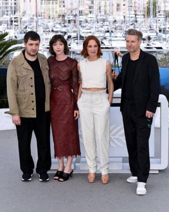 Cannes, 77th Cannes Film Festival 2024 Photocall Le Roman De Jim In the photo: Karim Laklou, Sara Giraudeau, Laetitia Dosch, Bertrand Belin  Copyright: xAlbertoxTerenghix xipa-agency.nex xPoolxPhotoxEventsx03x IPA_Agency_IPA46435207