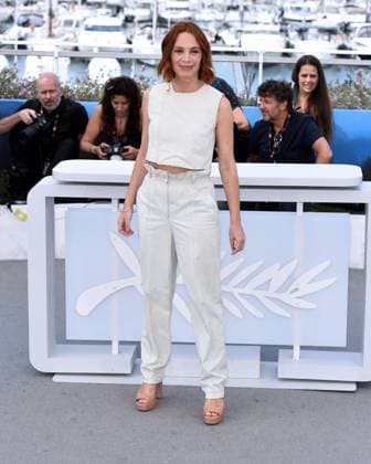 Cannes, 77th Cannes Film Festival 2024 Photocall Le Roman De Jim In the photo: Laetitia Dosch  Copyright: xAlbertoxTerenghix xipa-agency.nex xPoolxPhotoxEventsx03x IPA_Agency_IPA46435217