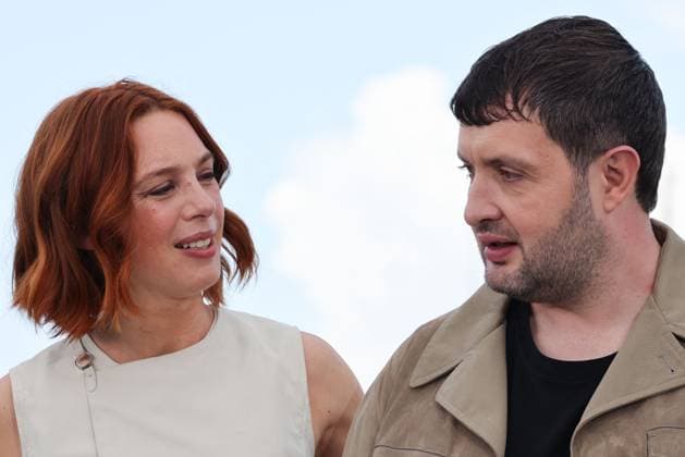 Cannes - Le Roman De Jim Photocall Karim Laklou and Laetitia Dosch attend the Le Roman De Jim photocall at the 77th annual Cannes Film Festival at Palais des Festivals on May 23, 2024 in Cannes, France. Photo by Shootpix ABACAPRESS.COM Cannes France  Copyright: xShootpix ABACAx