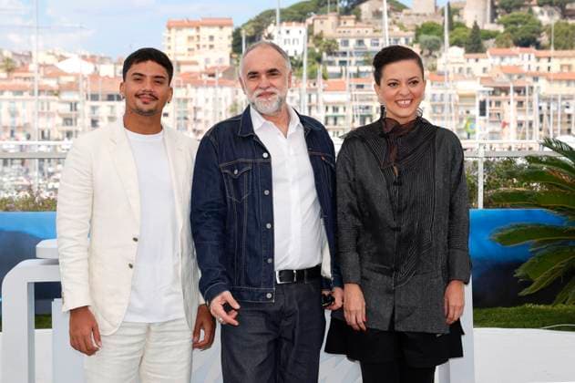 Iago Xavier, Karim Ainouz and Nataly Rocha at the photocall for the feature film Motel Destino at the Festival de Cannes 2024 77 Cannes International Film Festival at the Palais des Festivals Cannes, 23 05 2024 Foto:xD.xBedrosianx xFuturexImagex motel_4506